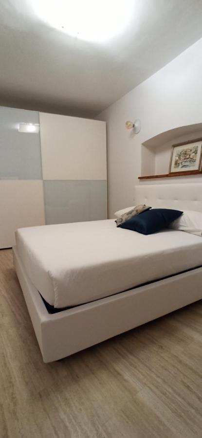 Ferienwohnung Dimora Tra Ciuchi E Poeti LʼAquila Exterior foto
